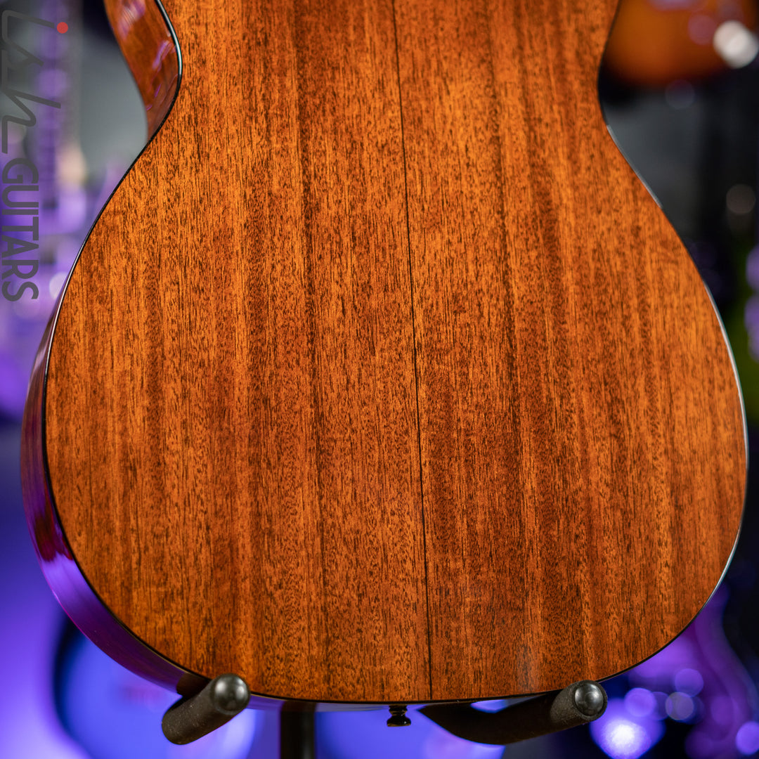 2019 Martin 00-18 Standard Series Natural