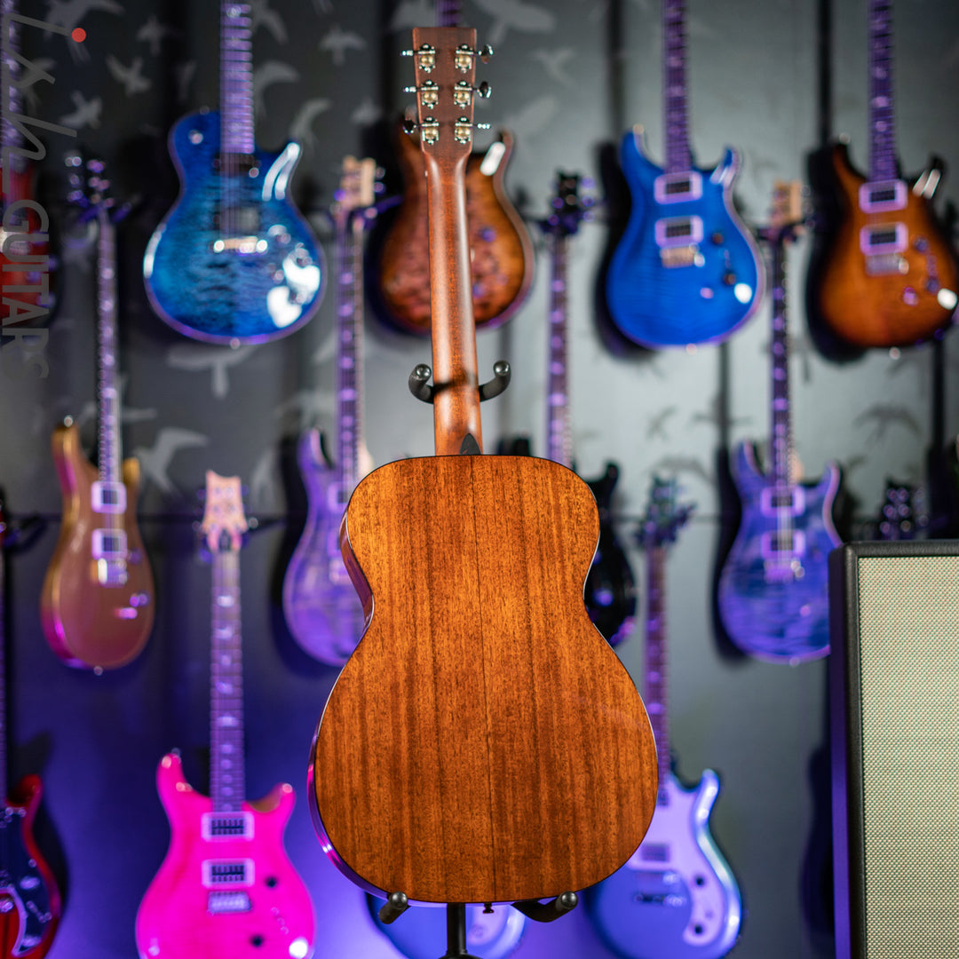 2019 Martin 00-18 Standard Series Natural