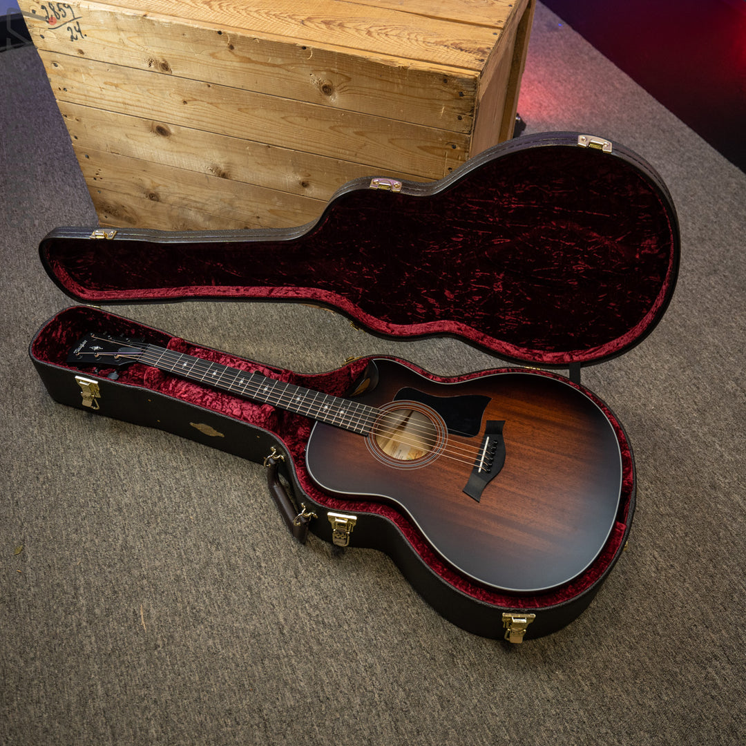 Taylor 326ce Urban Ash/Mahogany