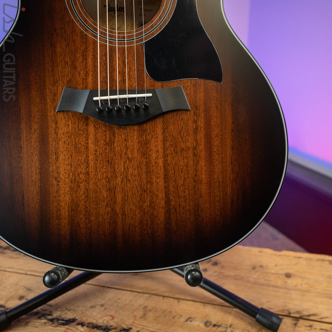 Taylor 326ce Urban Ash/Mahogany