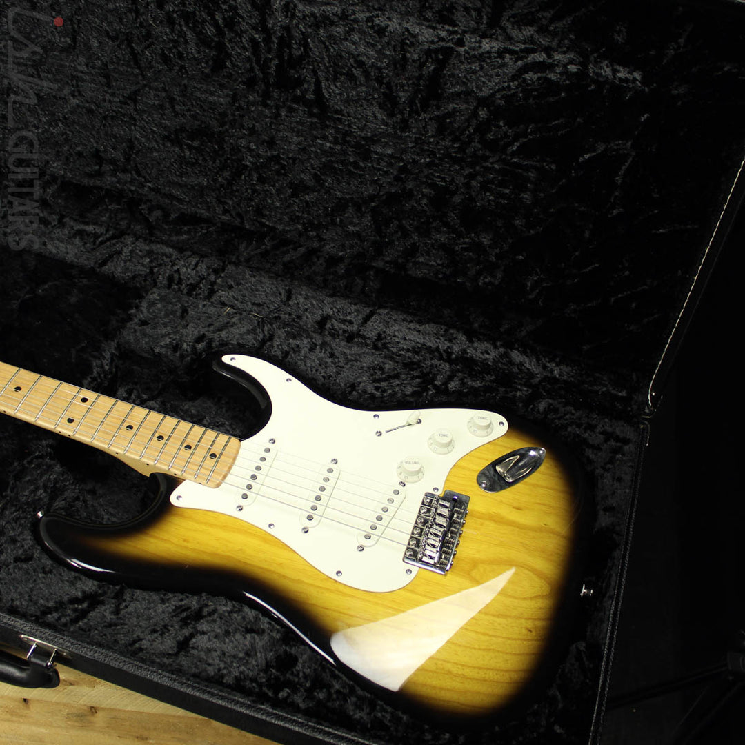 2014 D’Pergo Vintage Limited Strat Tobacco Sunburst