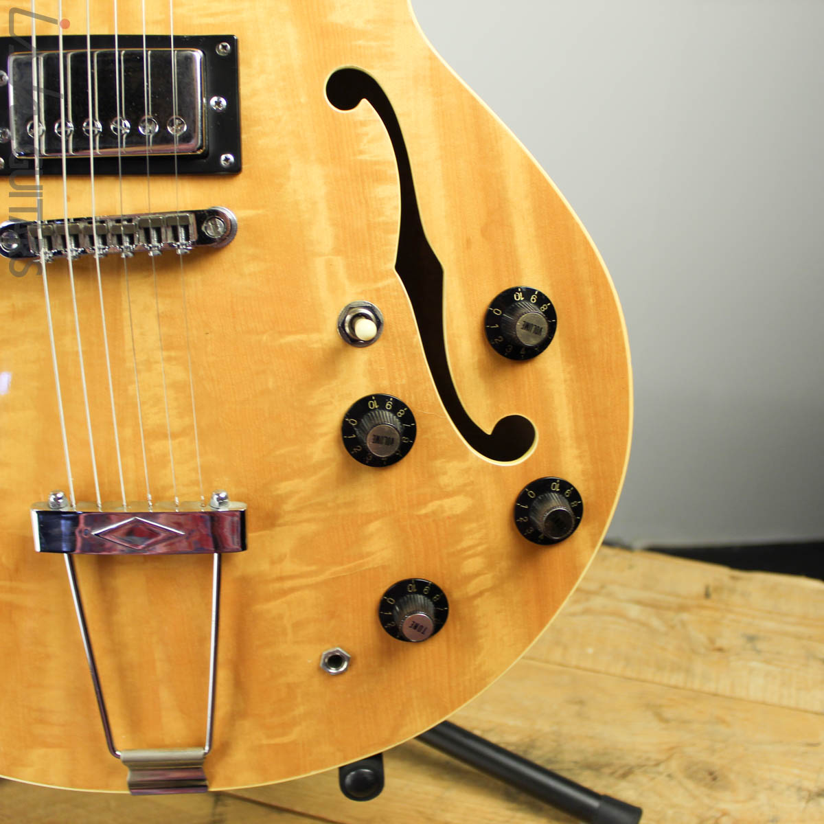 1970's Penco E-20NT Lawsuit – Ish Guitars