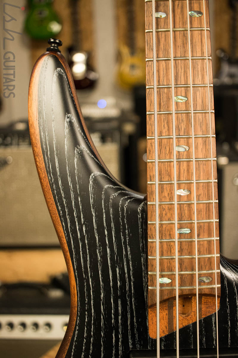 Ibanez SR670 Silver Wave Black Electric Bass
