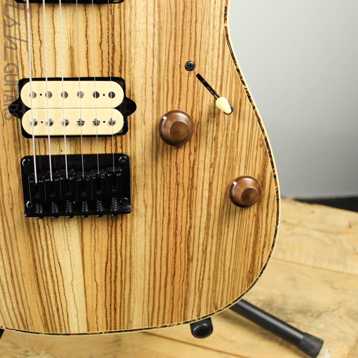 Ibanez Exotic RGEW521M Zebrawood Natural Flat B-STOCK – Ish Guitars