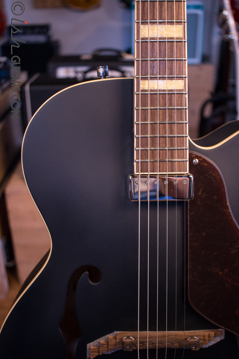 Gretsch Guitars G100CE Synchromatic Archtop Electric Guitar Black w/ Hard Case