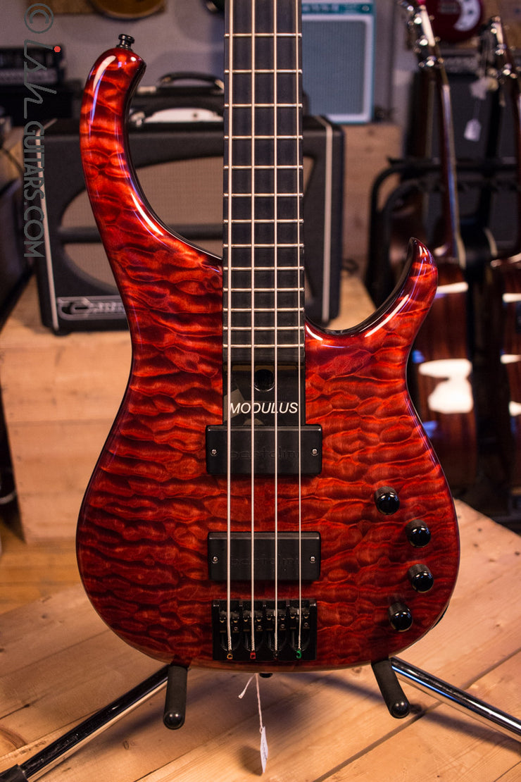 Modulus Quantum 4 String Quilted Maple Top Amazing Condition – Ish Guitars