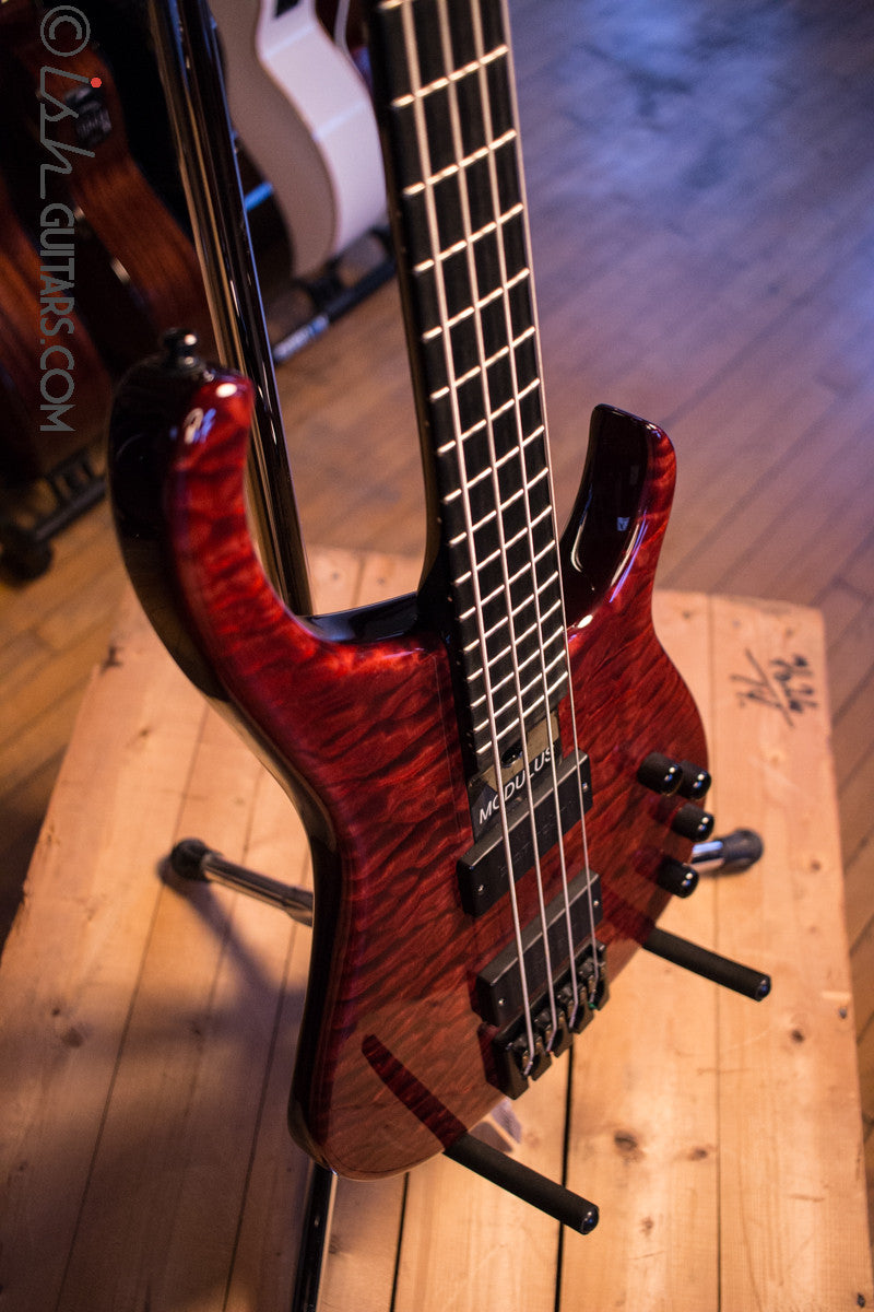 Modulus Quantum 4 String Quilted Maple Top Amazing Condition