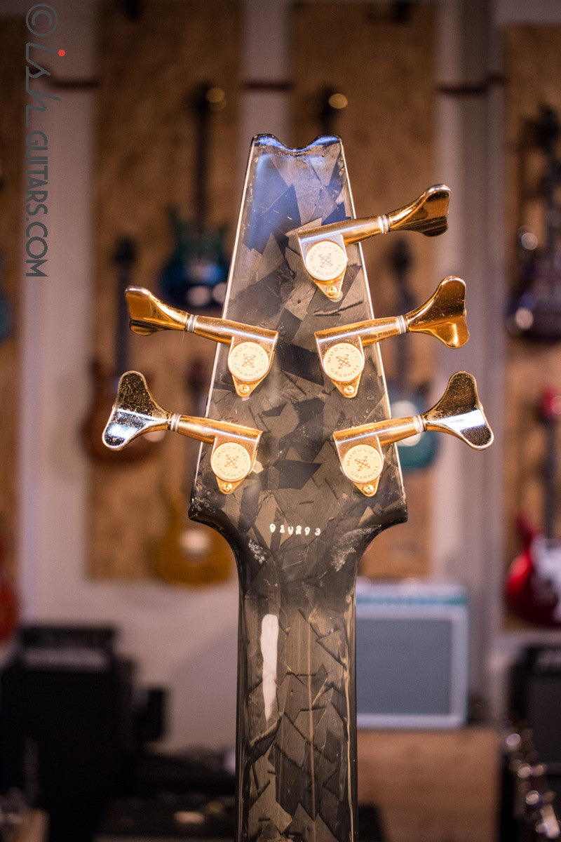Modulus Quantum 5 String Graphite Bass