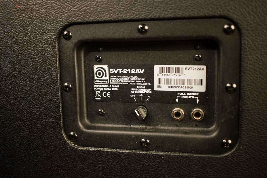Ampeg SVT-212AV Bass Cabinet