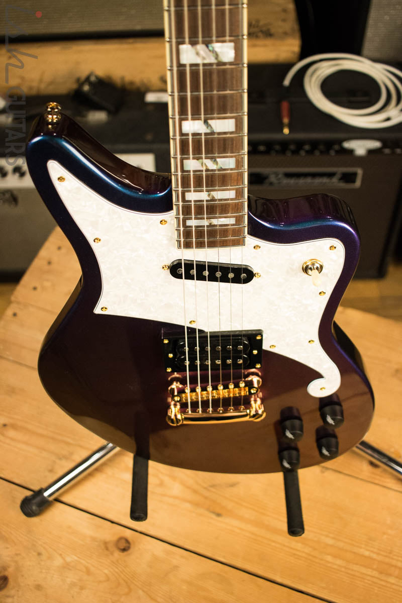 D’Angelico Deluxe Bedford Chameleon Finish