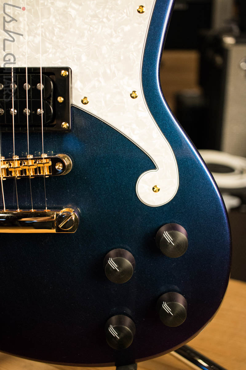 D’Angelico Deluxe Bedford Chameleon Finish