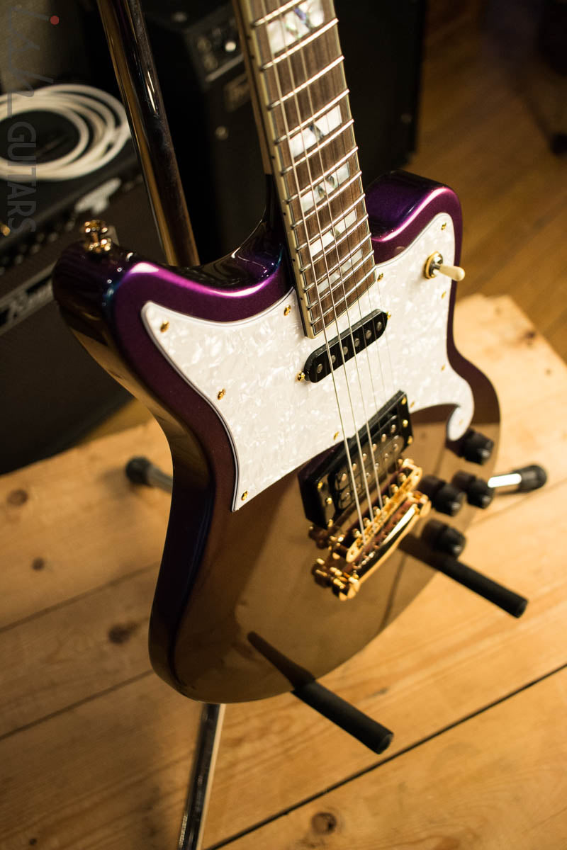 D’Angelico Deluxe Bedford Chameleon Finish