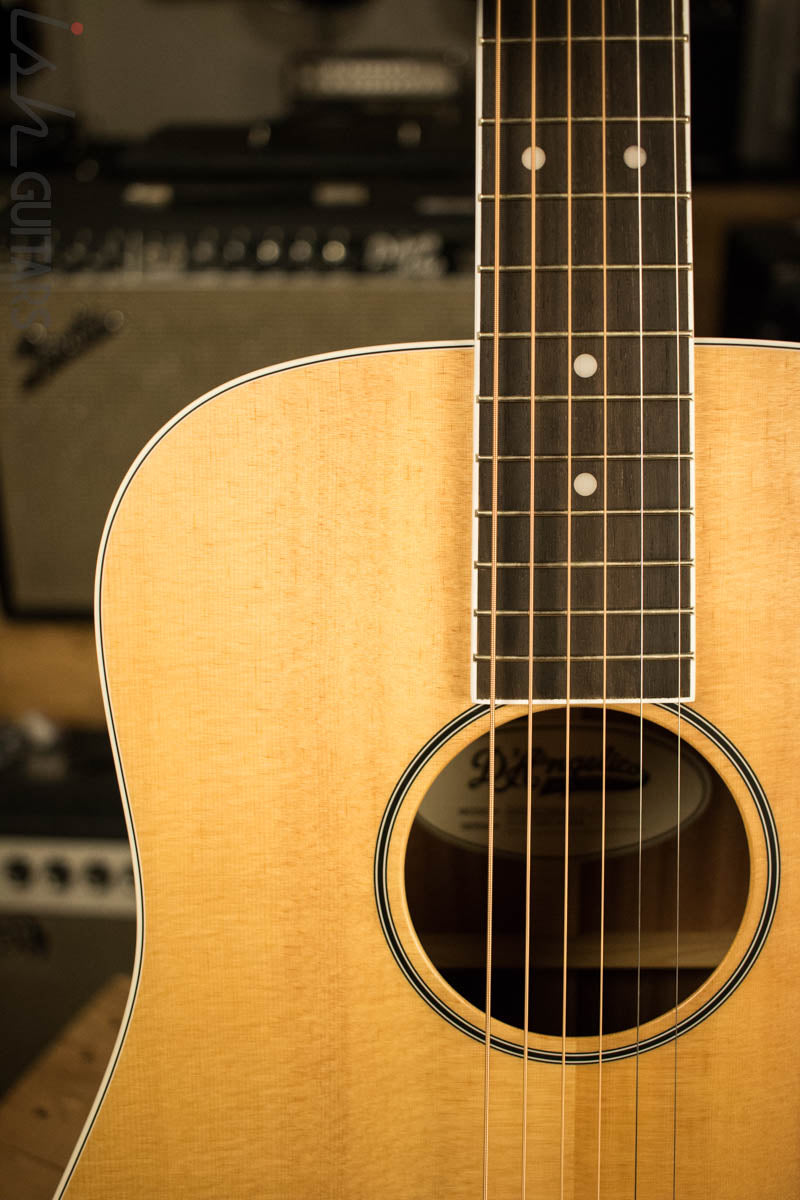 D’Angelico Premier Niagara Acoustic Guitar Spruce Top Natural Finish
