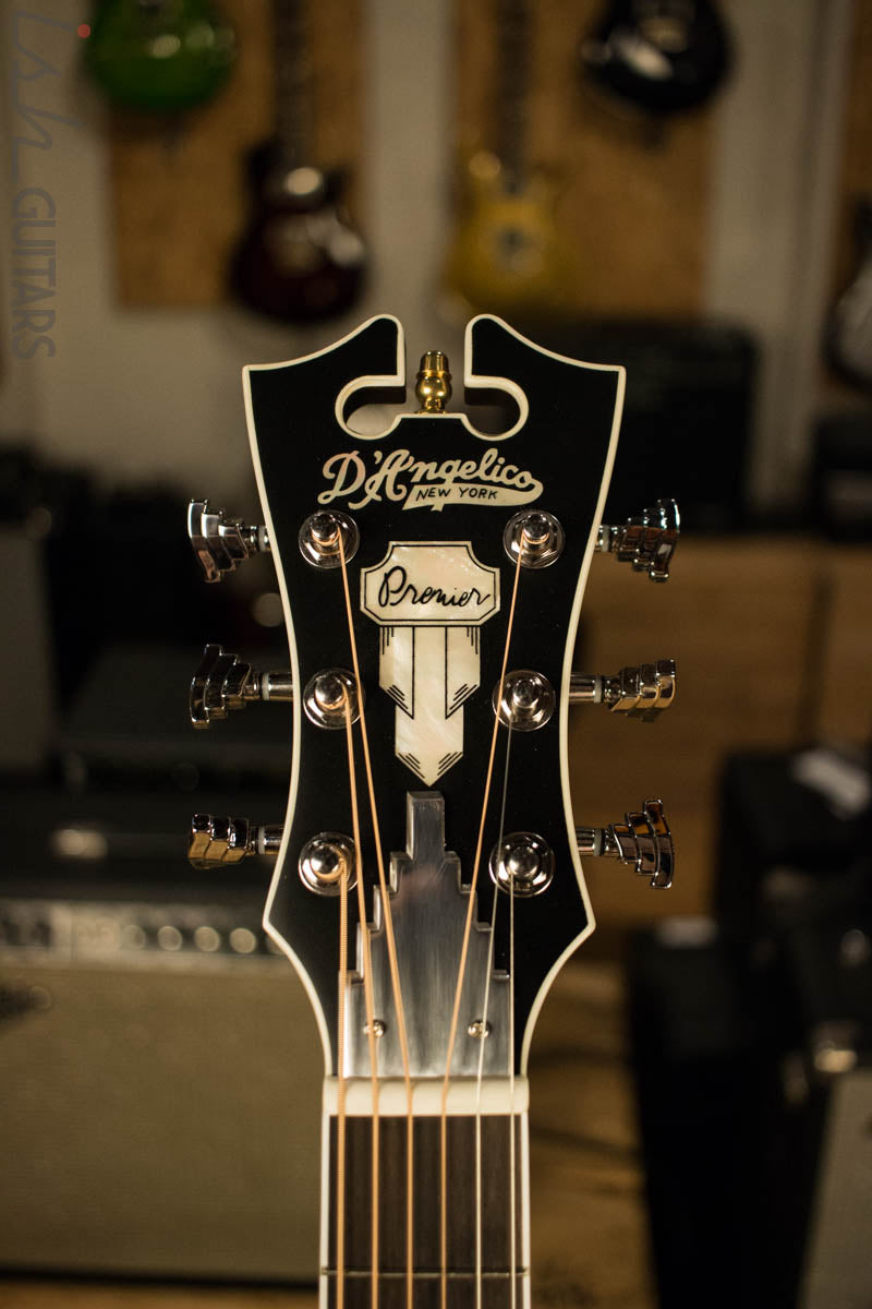 D’Angelico Premier Niagara Acoustic Guitar Spruce Top Natural Finish