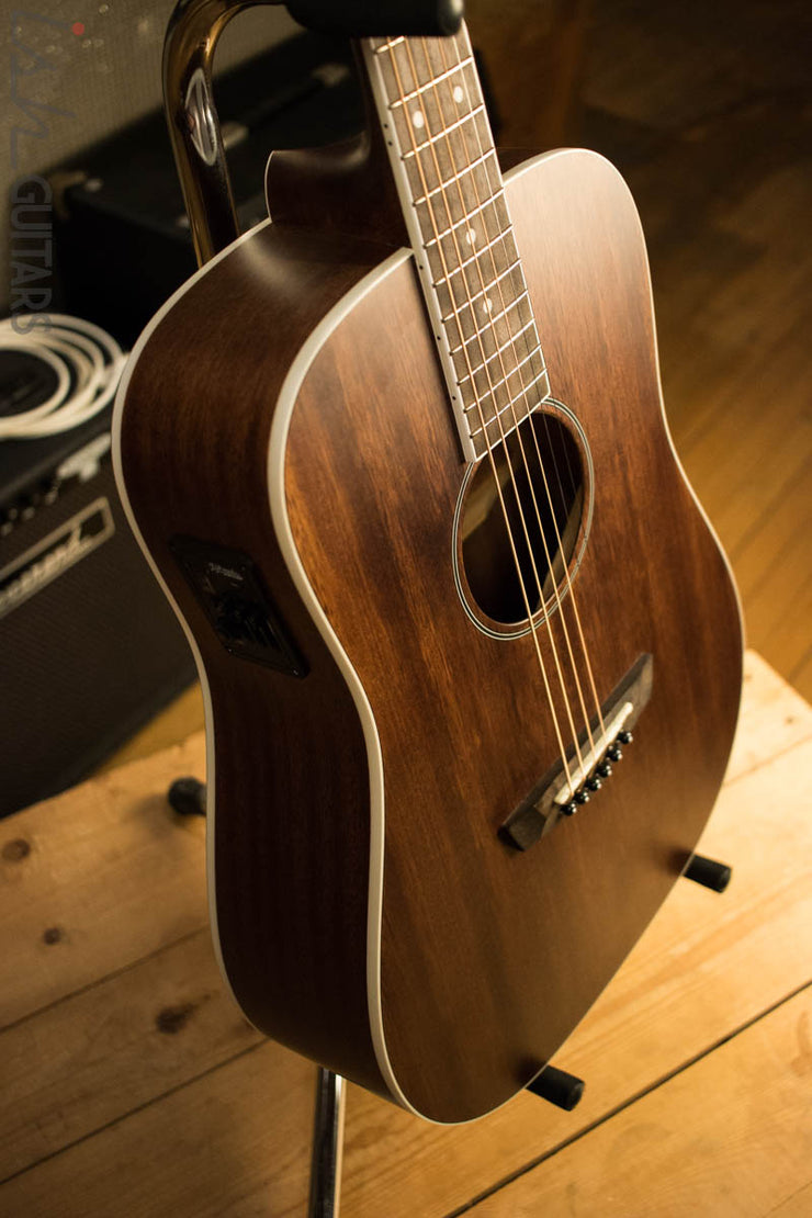 D’Angelico Premier Niagara Acoustic Guitar Natural Mahogany Finish