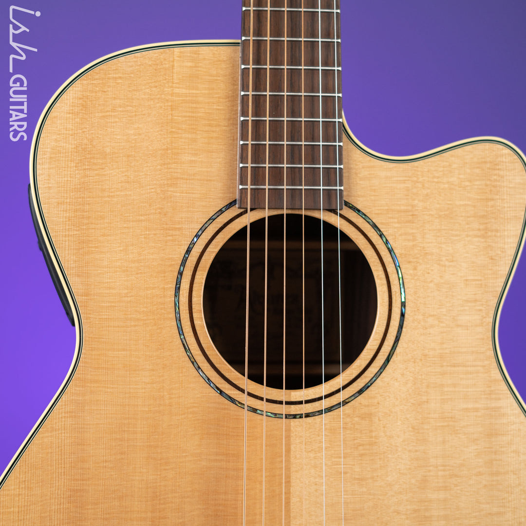 Alvarez Yairi FY70CE Standard Folk Cutaway Natural B-Stock