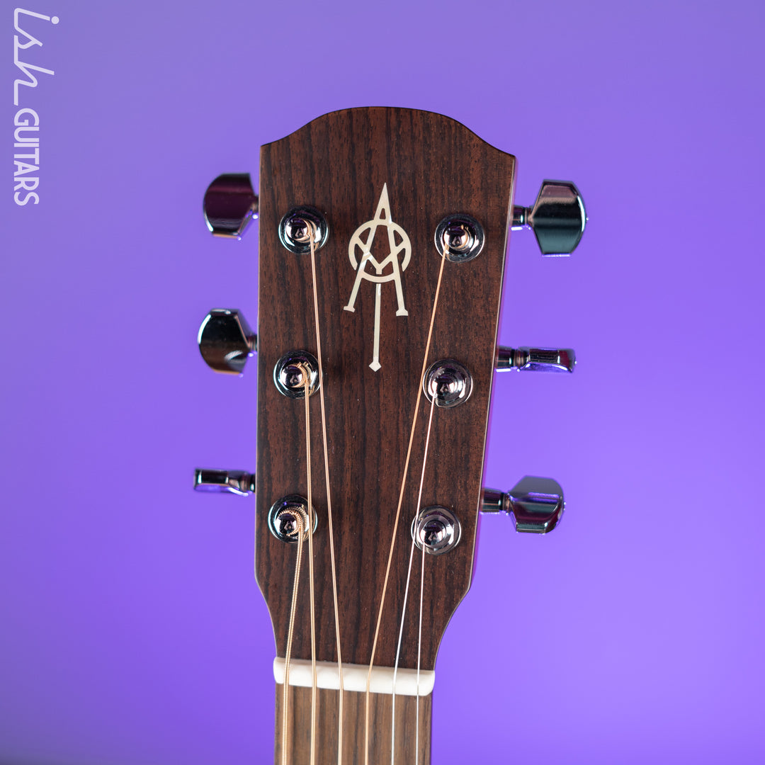 Alvarez Yairi FY70CE Standard Folk Cutaway Natural B-Stock