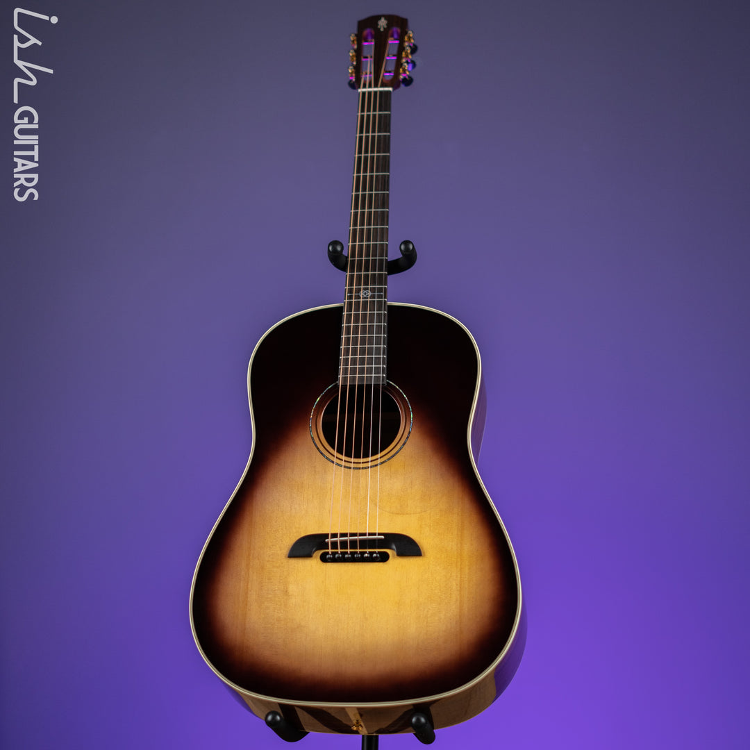 Alvarez Yairi Masterworks DYMR70SB Dreadnought Slope Shoulder Sunburst
