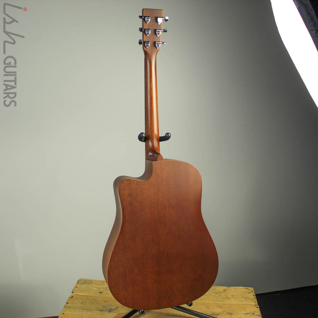 2001 Martin DC-15E Mahogany