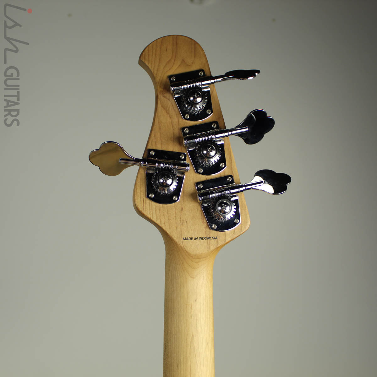 Sterling by Music Man StingRay Ray34HH Pearl White – Ish Guitars