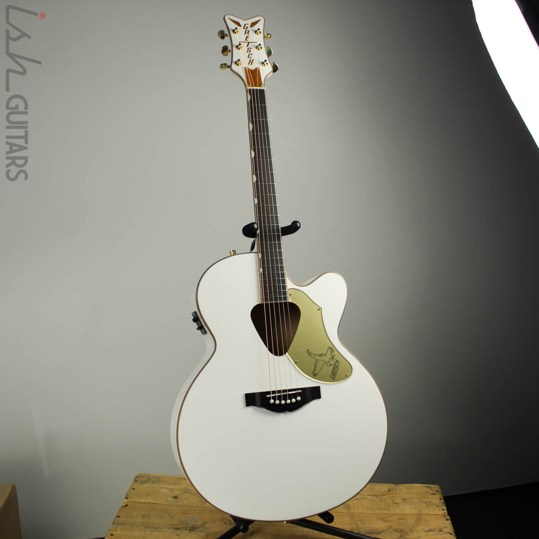 Gretsch G5022CWFE Rancher Falcon Jumbo Electric Acoustic White