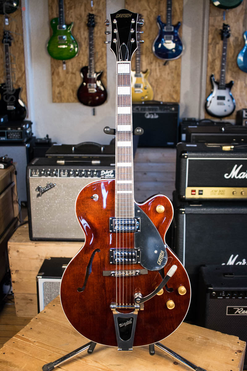 Gretsch G2420T Streamliner Single Cutaway Hollow Body Walnut Stain