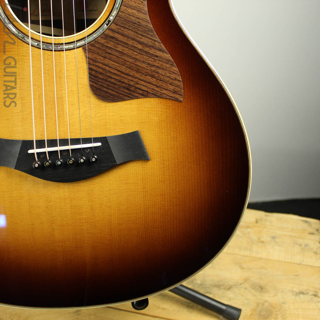 Taylor 812e 12-Fret Grand Concert Sunburst