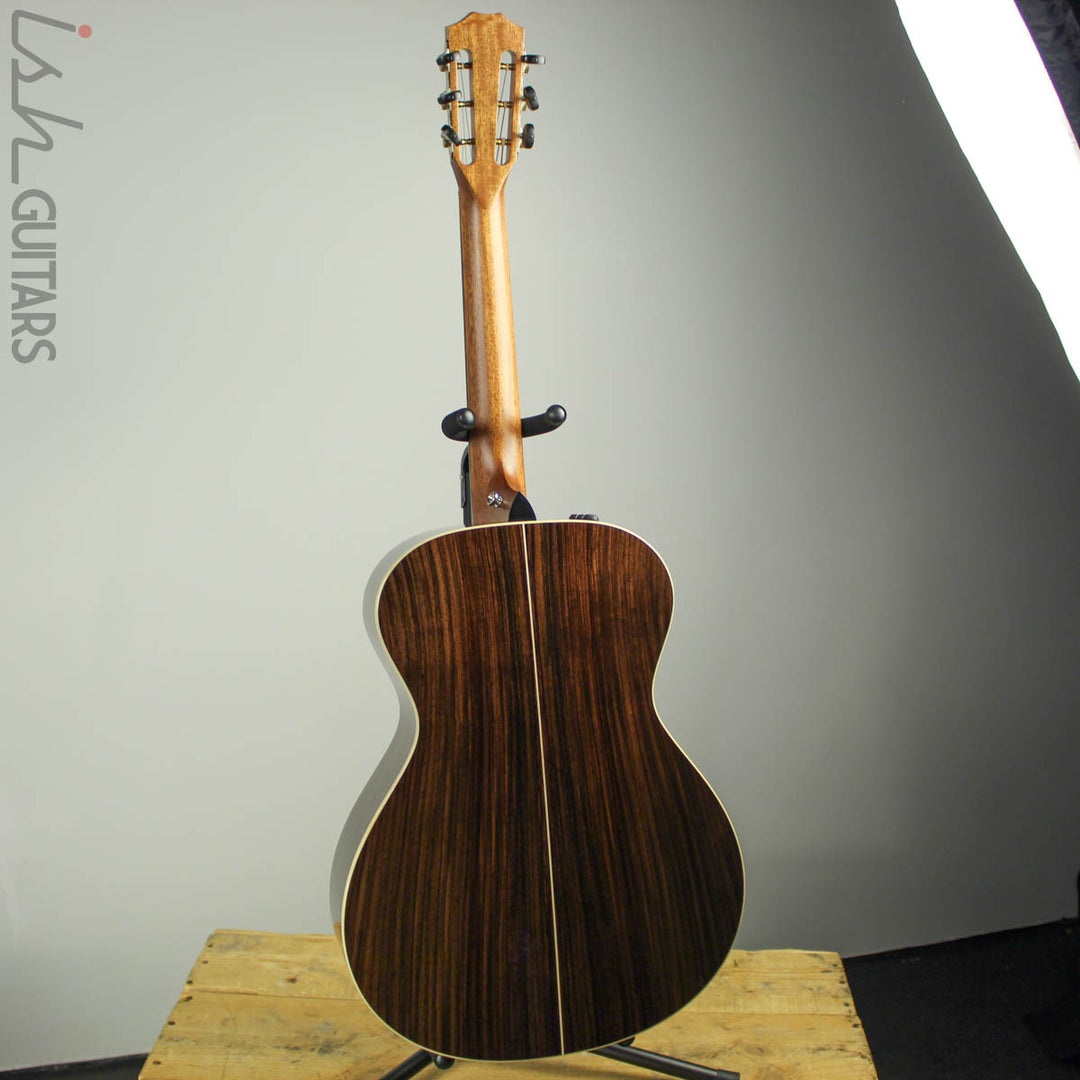 Taylor 812e 12-Fret Grand Concert Sunburst