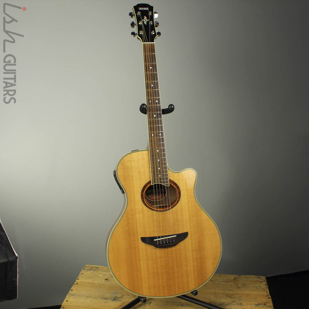 Yamaha APX700II Acoustic Electric Guitar Natural