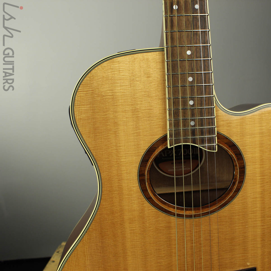 Yamaha APX700II Acoustic Electric Guitar Natural