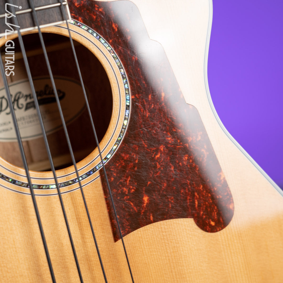D’Angelico Premier DAPB700 Acoustic-Electric Bass Guitar Natural