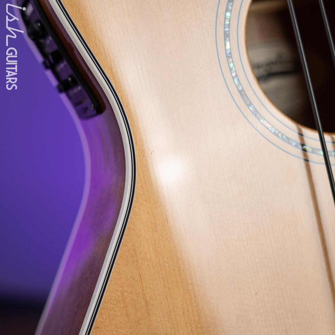 D’Angelico Premier DAPB700 Acoustic-Electric Bass Guitar Natural