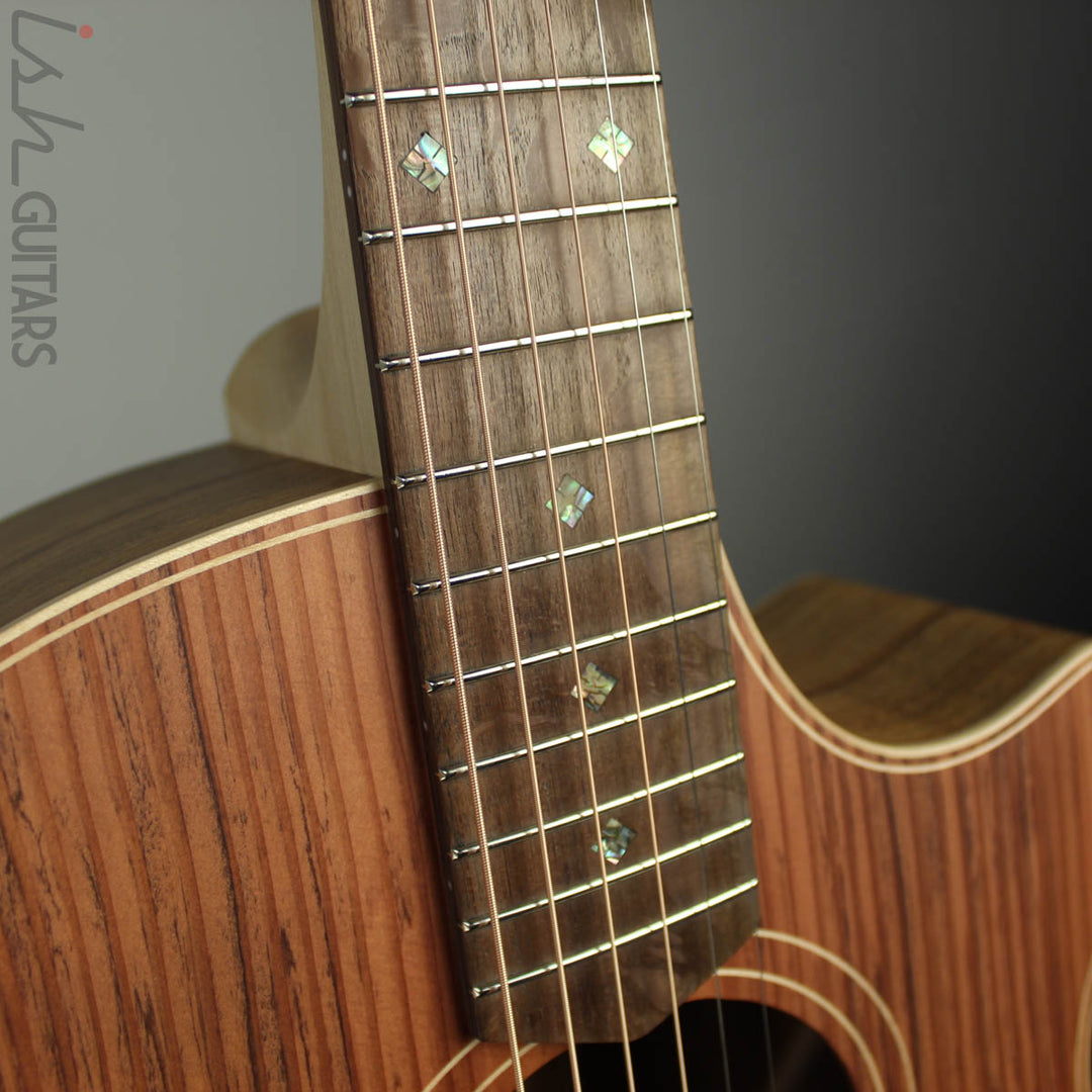 Cole Clark Angel AN2EC Redwood/Blackwood B-Stock