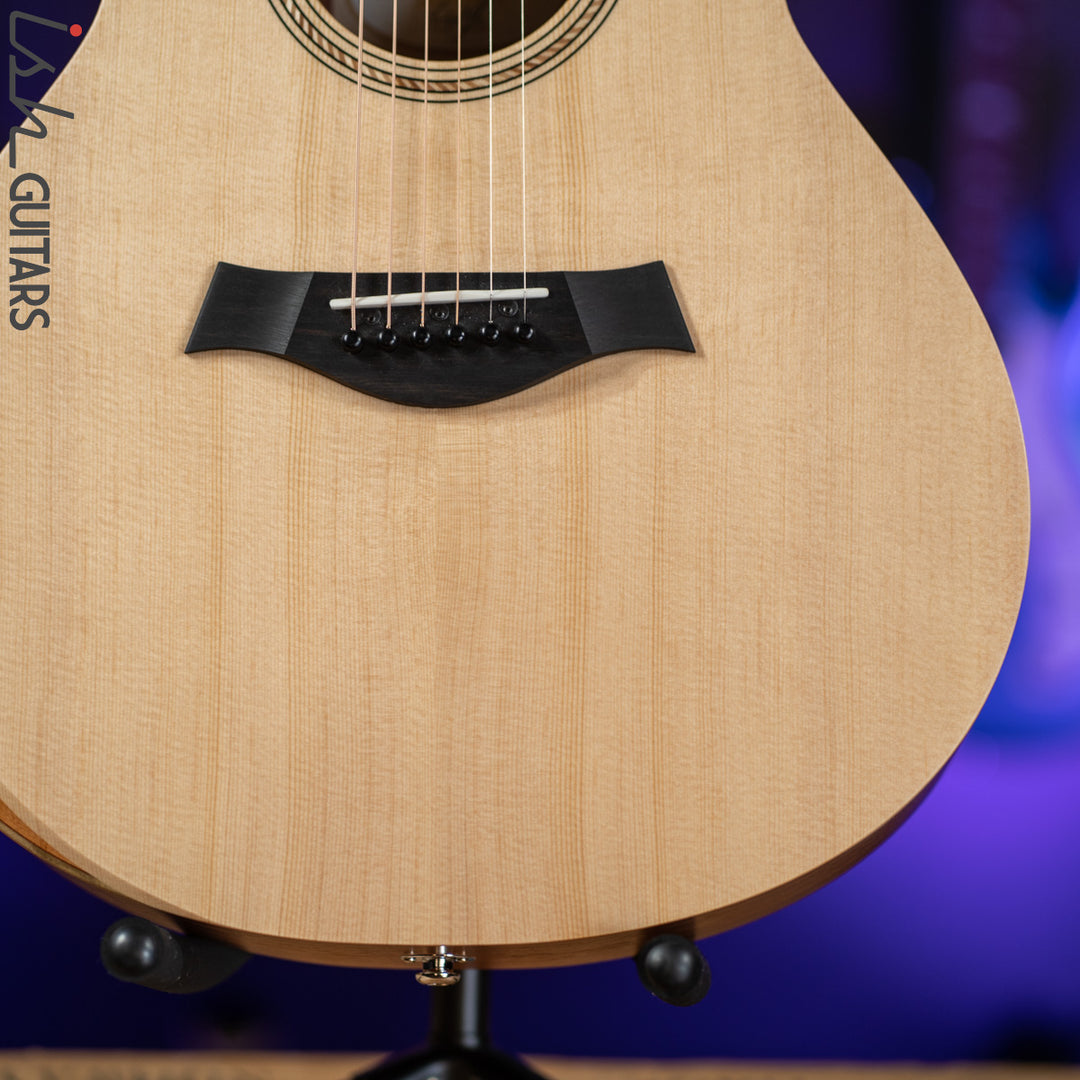 Taylor Academy 12e Acoustic Guitar Natural