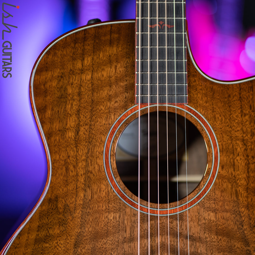 2019 Taylor Custom Grand Symphony Catch Walnut Bloodwood