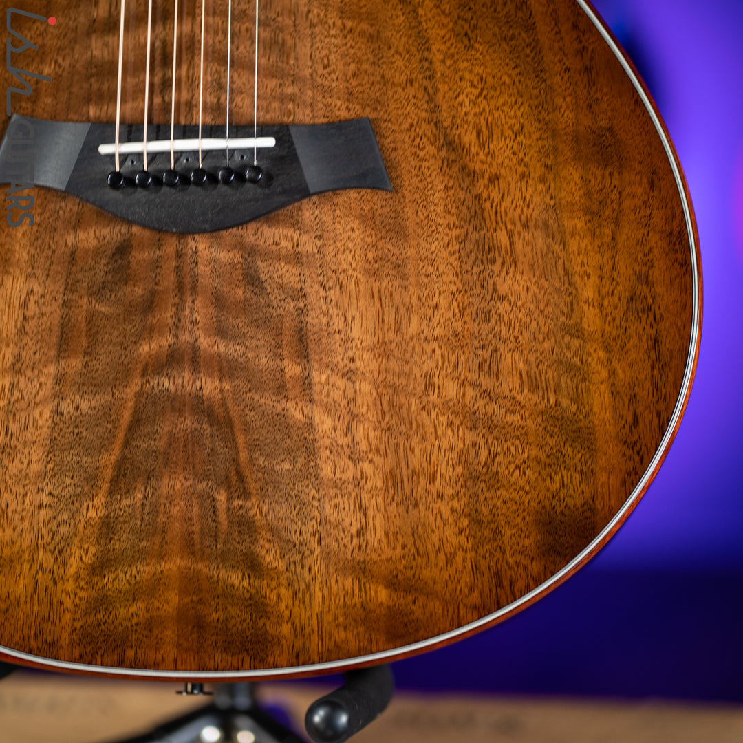 2019 Taylor Custom Grand Symphony Catch Walnut Bloodwood