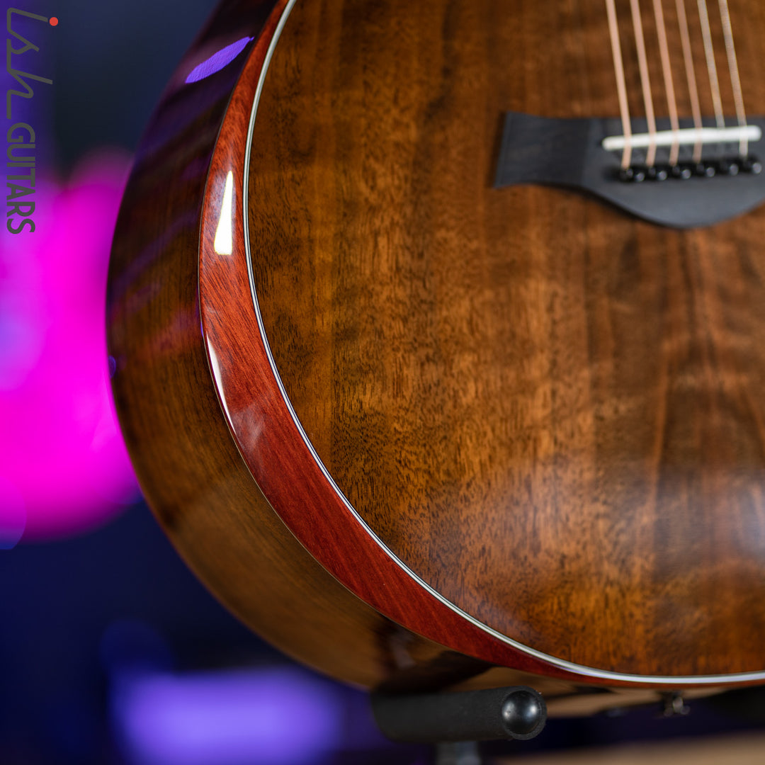 2019 Taylor Custom Grand Symphony Catch Walnut Bloodwood