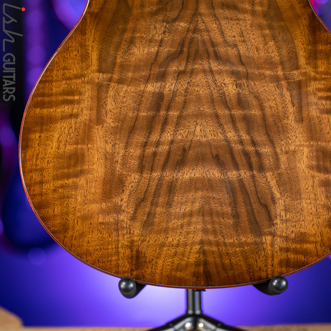 2019 Taylor Custom Grand Symphony Catch Walnut Bloodwood