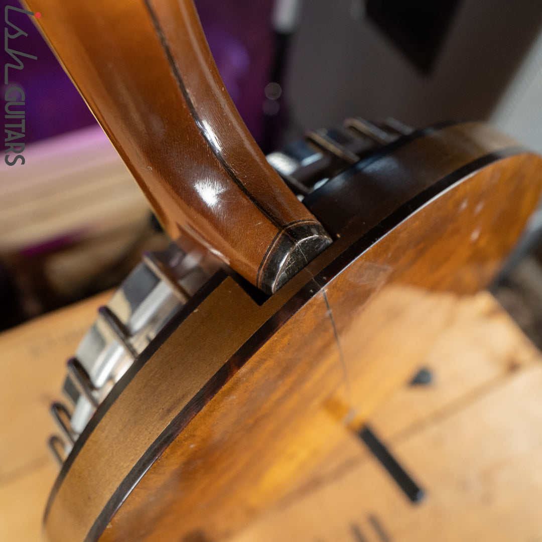 1925 Vega 28-Bracket Tenor Banjo