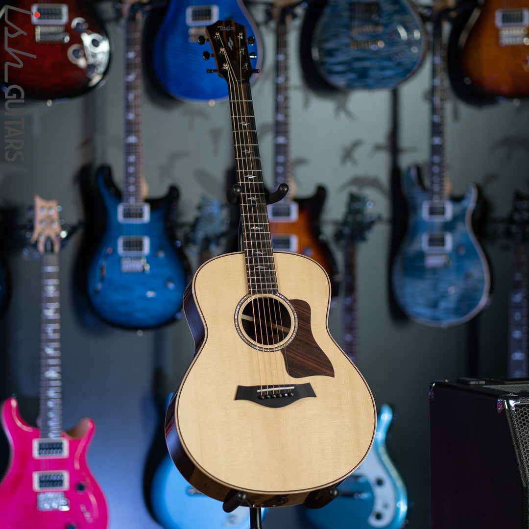 Taylor GT 811e Acoustic Electric Guitar Natural Gloss