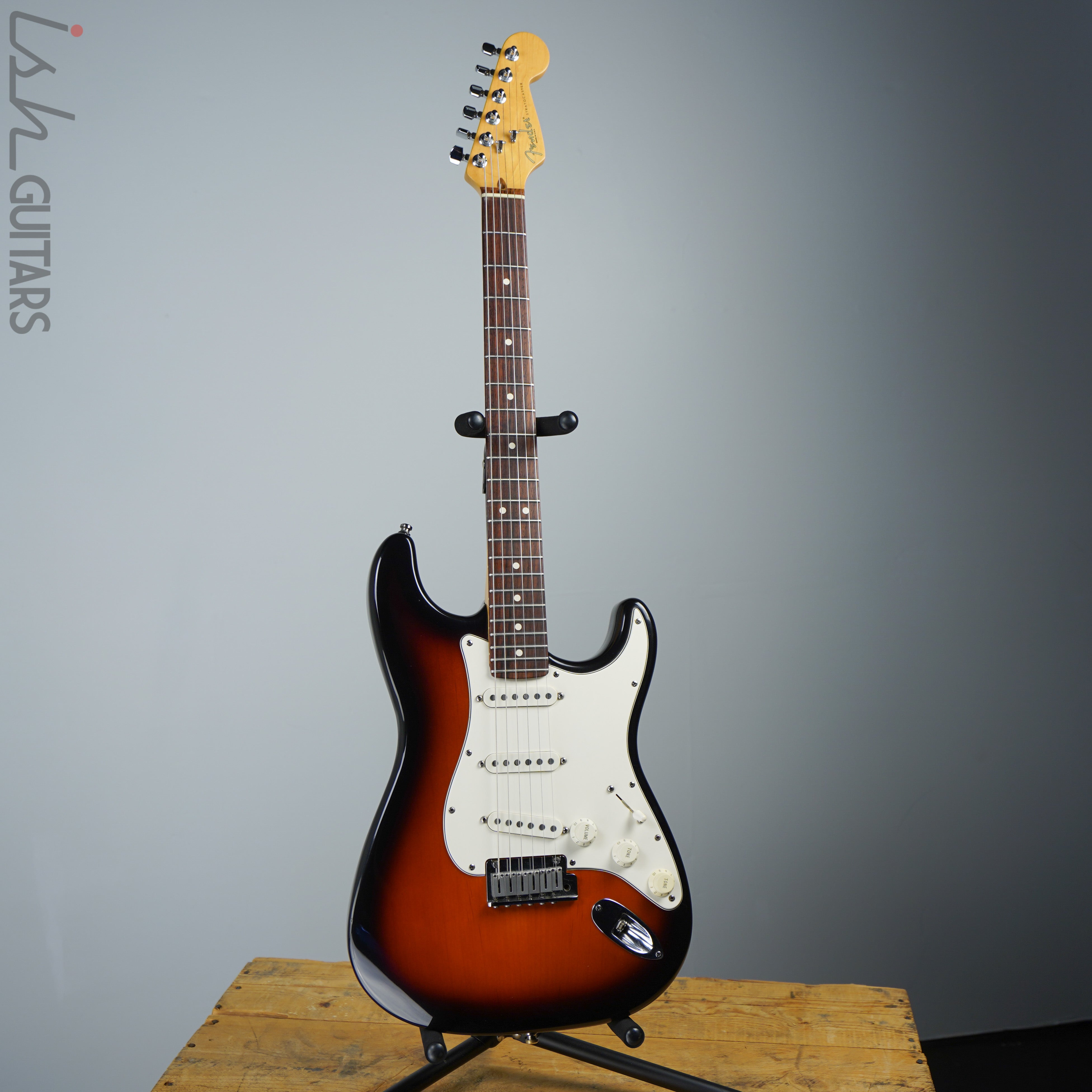1996 Fender American Standard Stratocaster Sunburst – Ish Guitars