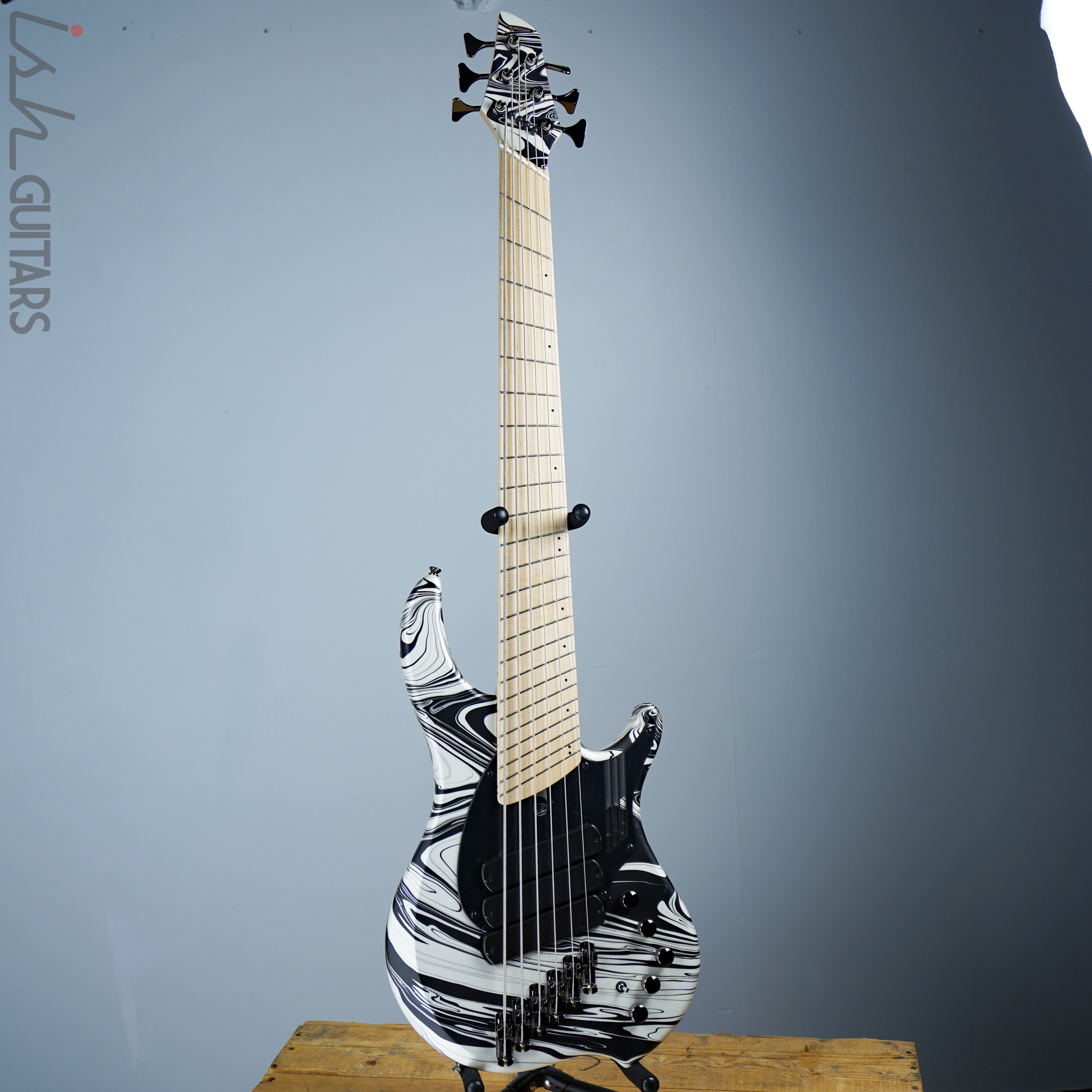 Dingwall NG3 Ducati White Swirl 6 String B-Stock – Ish Guitars