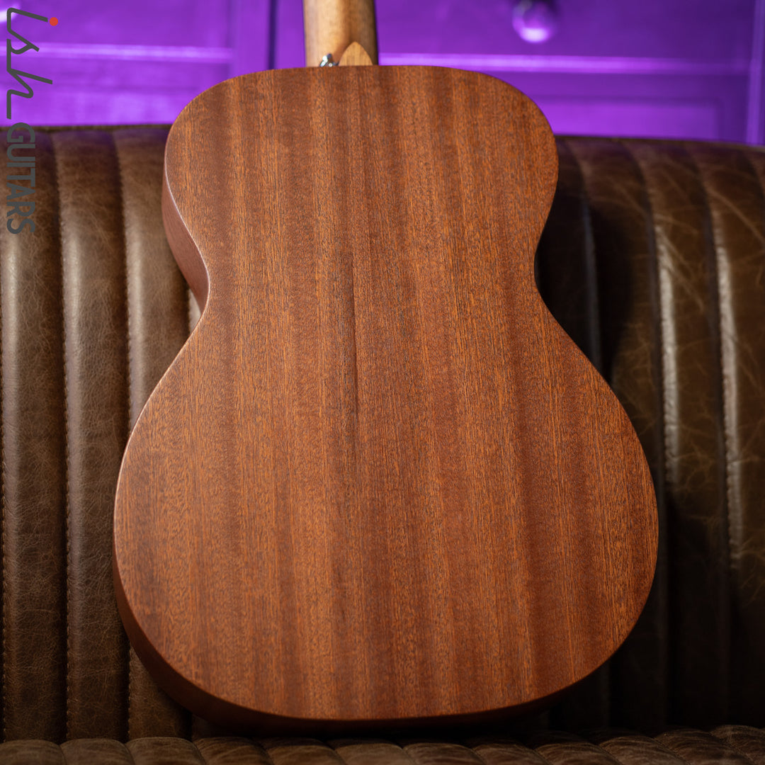 Martin 000 Jr-10 Acoustic Guitar Natural