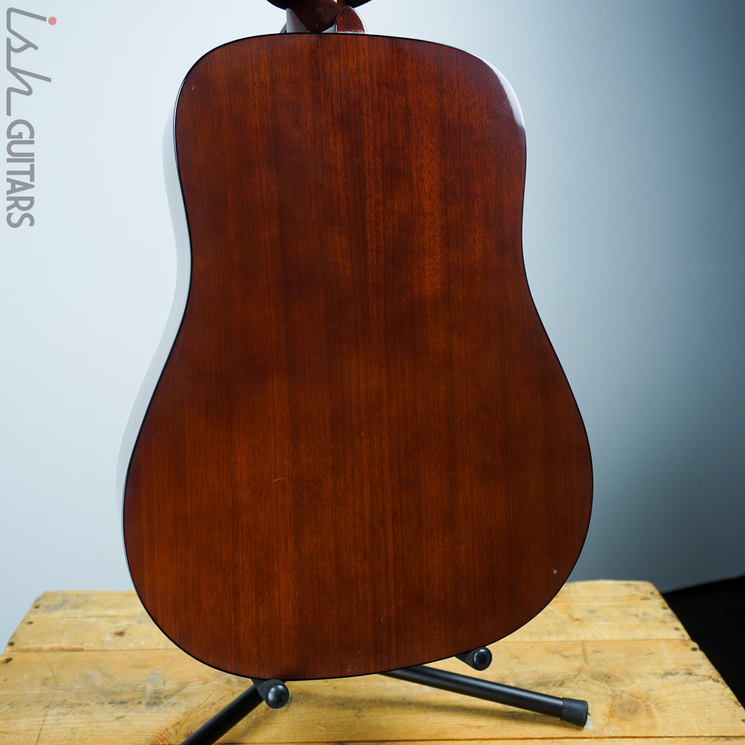 Takamine G-330 Natural w/ Case