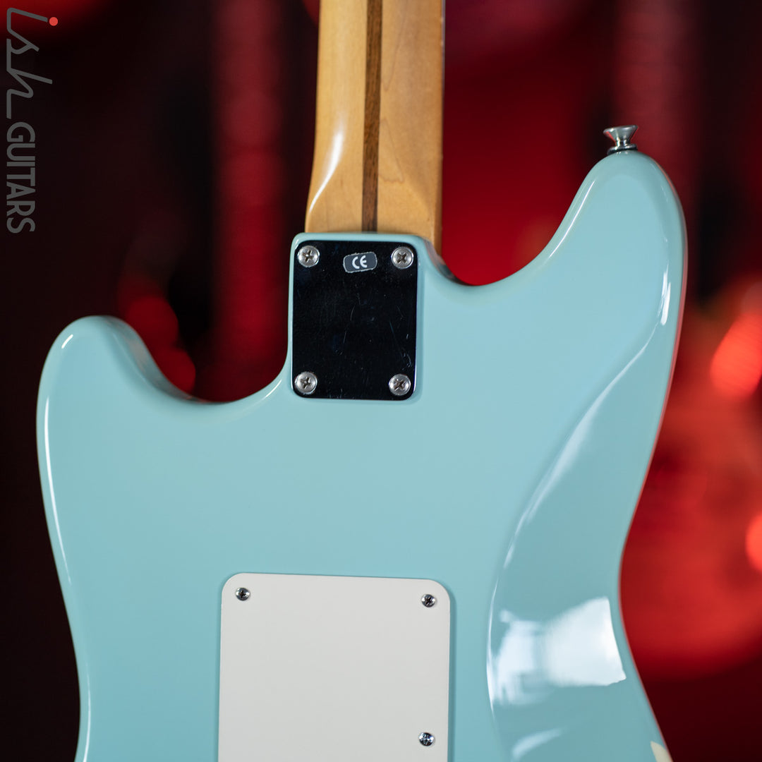 2002-2003 Fender Cyclone II MIM Daphne Blue