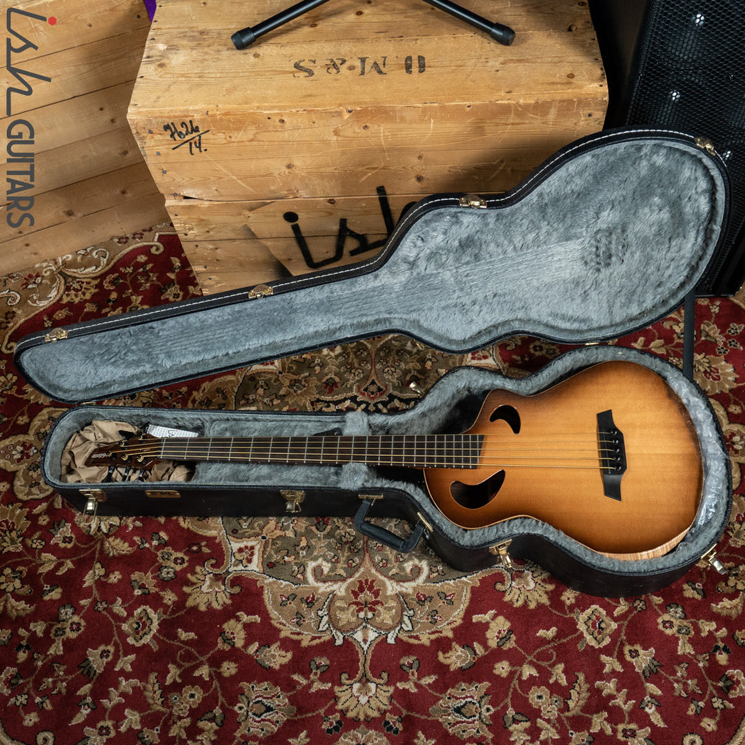 Veillette Acoustic 5 String Bass Guitar Brazilian Rosewood Tobacco Sunburst