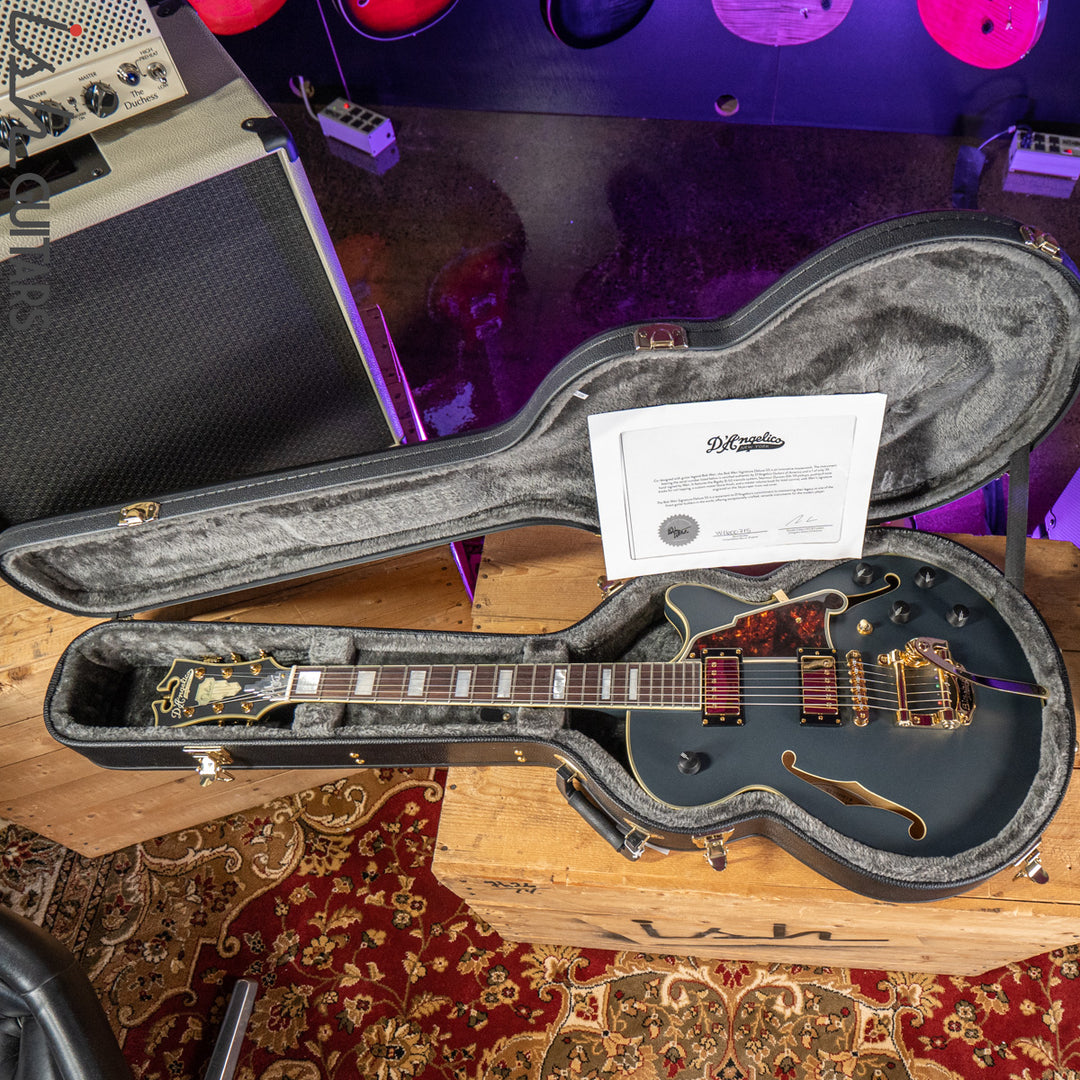 2016 D’Angelico Deluxe Signed by Bob Weir SS Signature Matte Stone