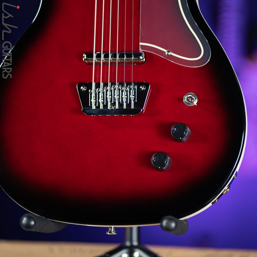 Danelectro 56 Singlecut Baritone Red Burst