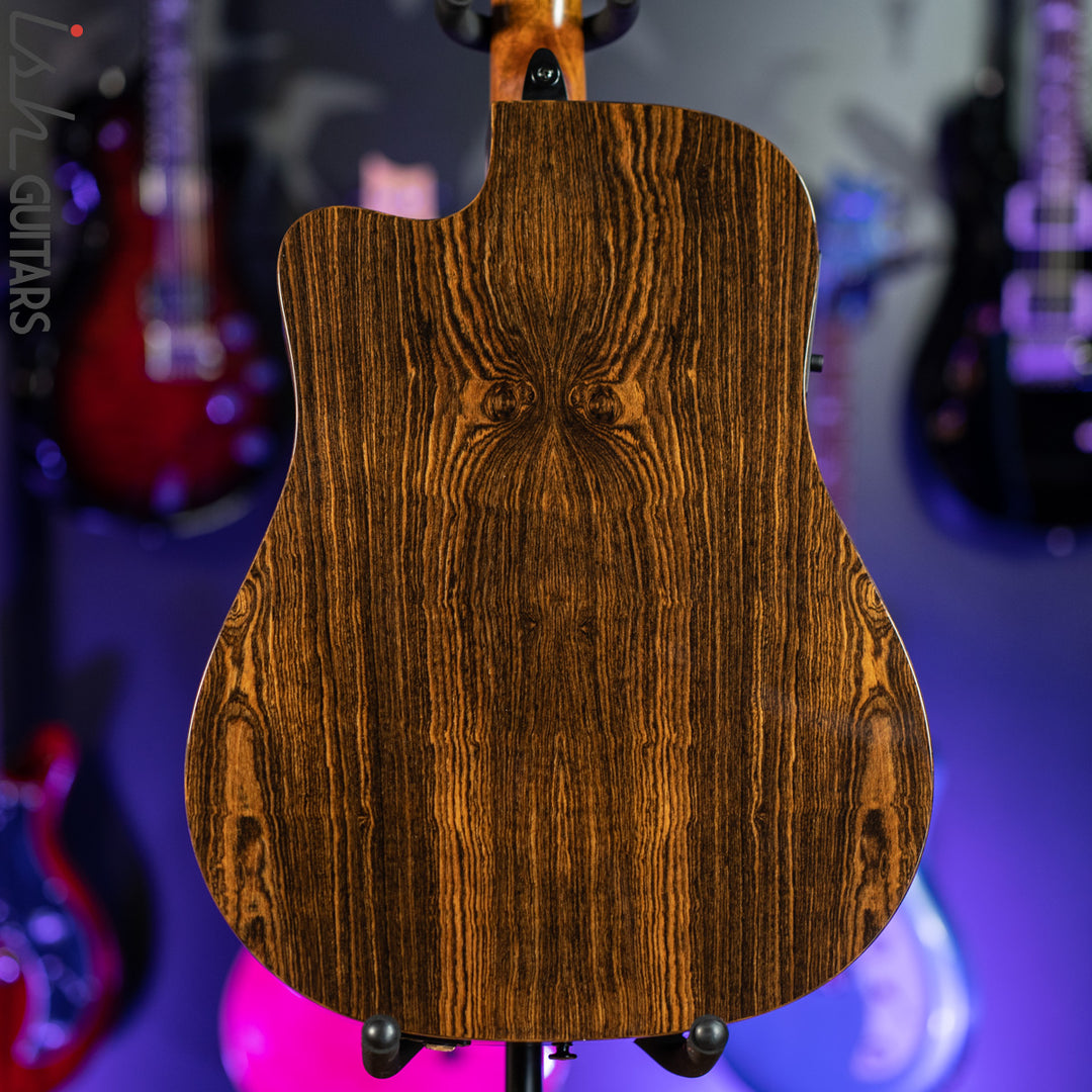 Lâg THV30DCE Dreadnought Hyvibe Tramontane Smart Guitar