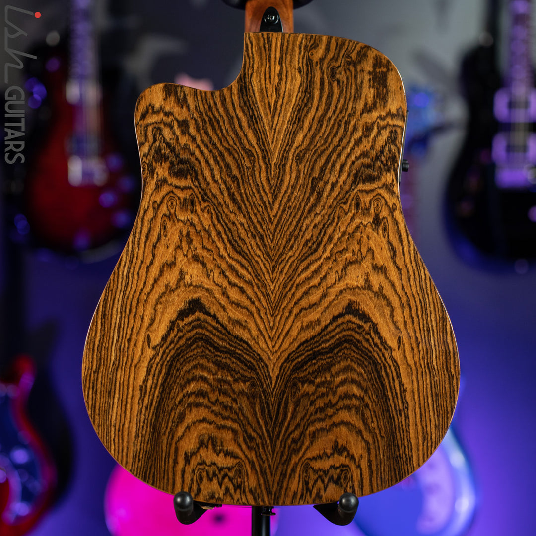 Lâg THV30DCE Dreadnought Hyvibe Tramontane Smart Guitar